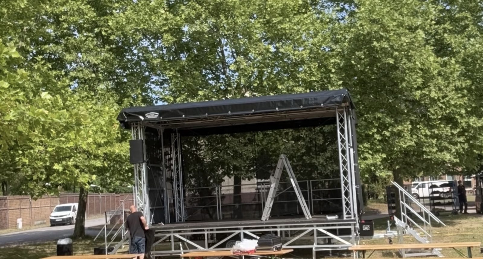 Mobile Trailerbühne beim Sommerfest der S-Bahn Betriebs GmbH in Berlin-Adlershof